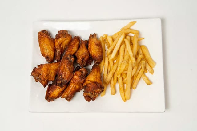 10 Alitas de pollo / 10 pieces of chicken wing